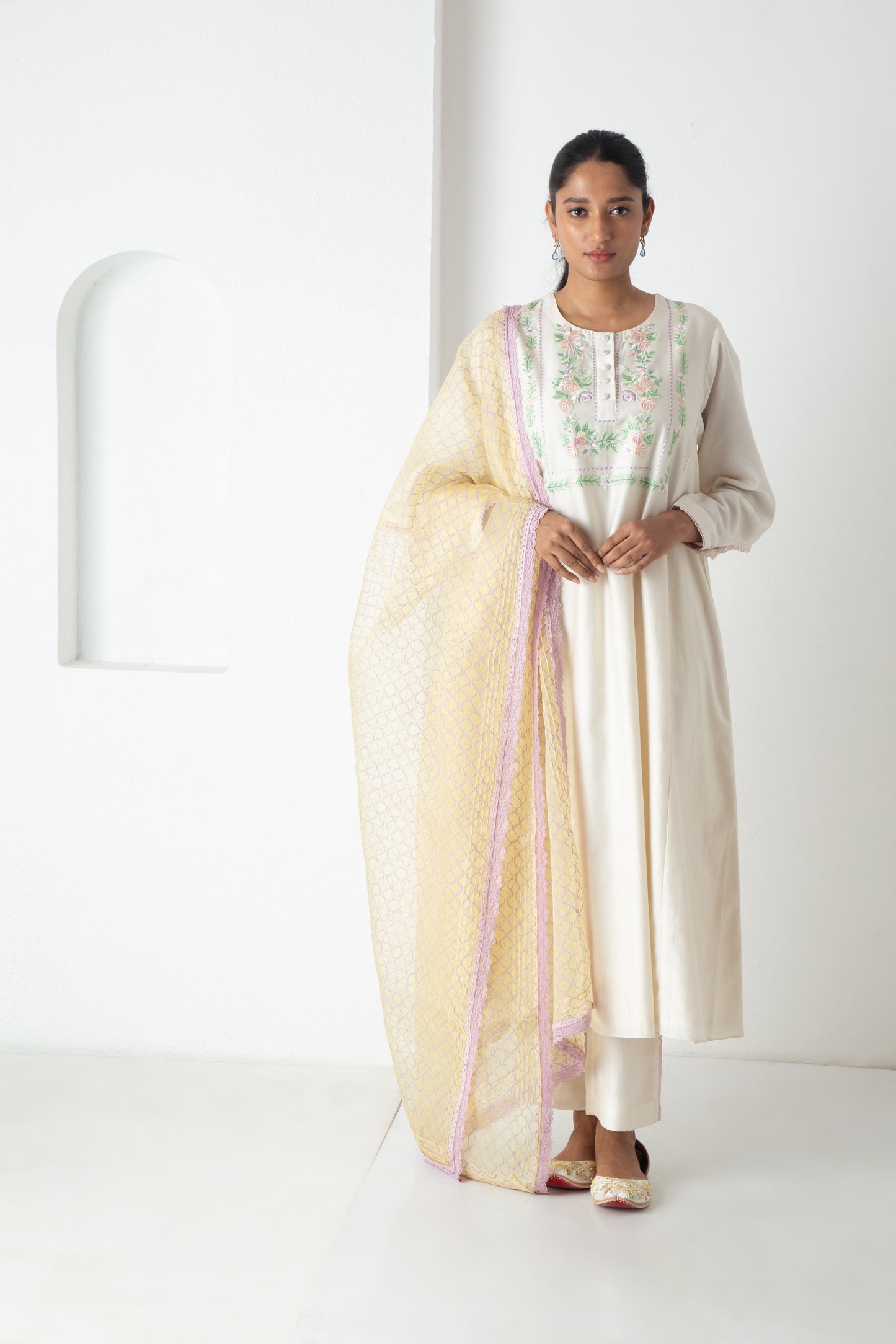 Cyra Kurta Ivory