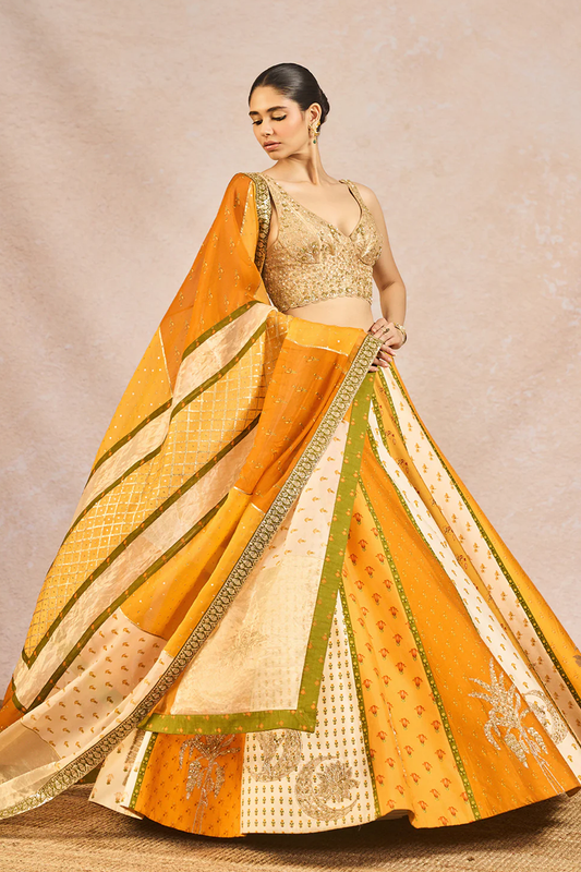 The 'Aur Tum' Lehenga