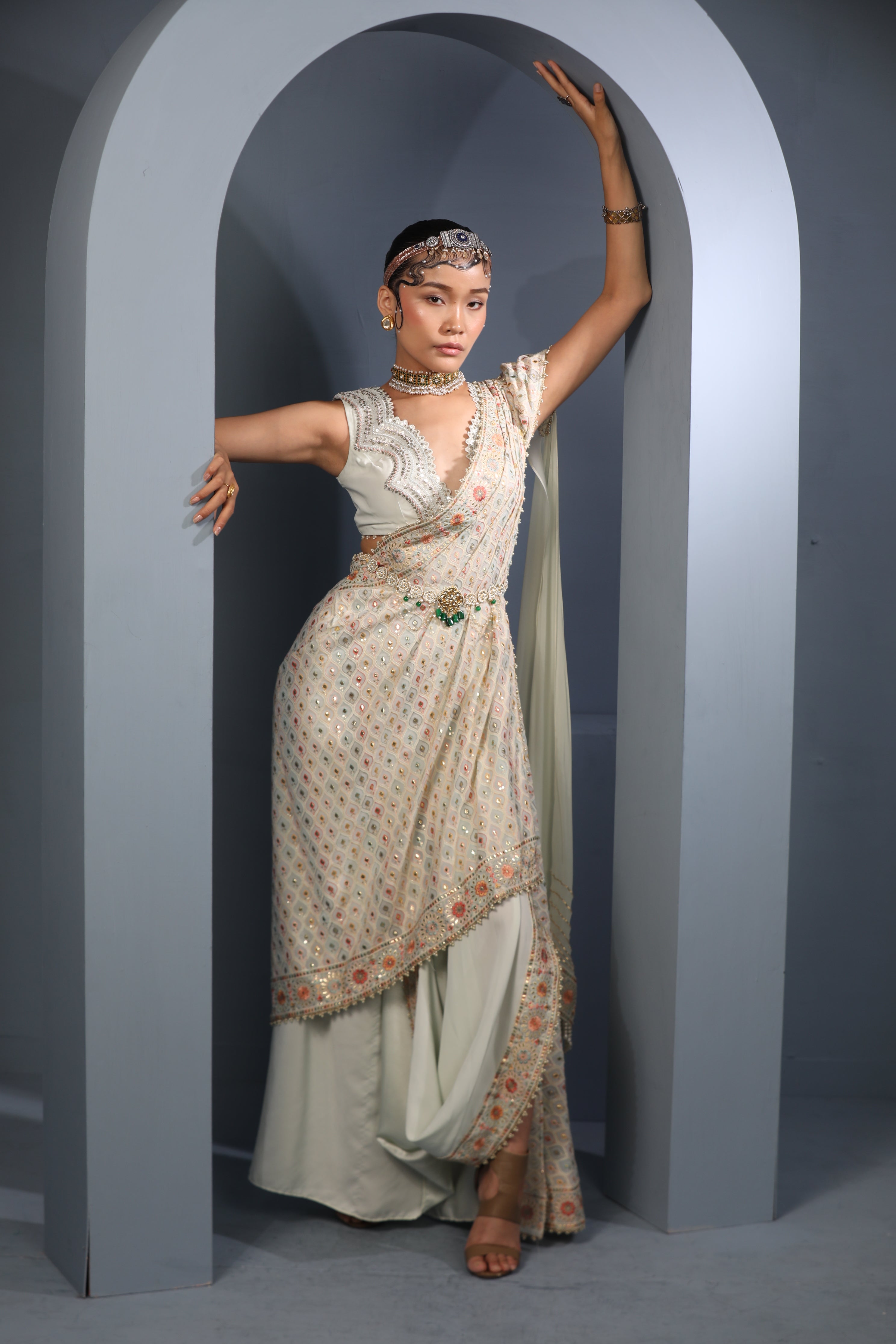 Women's White Floral Draped Saree Set