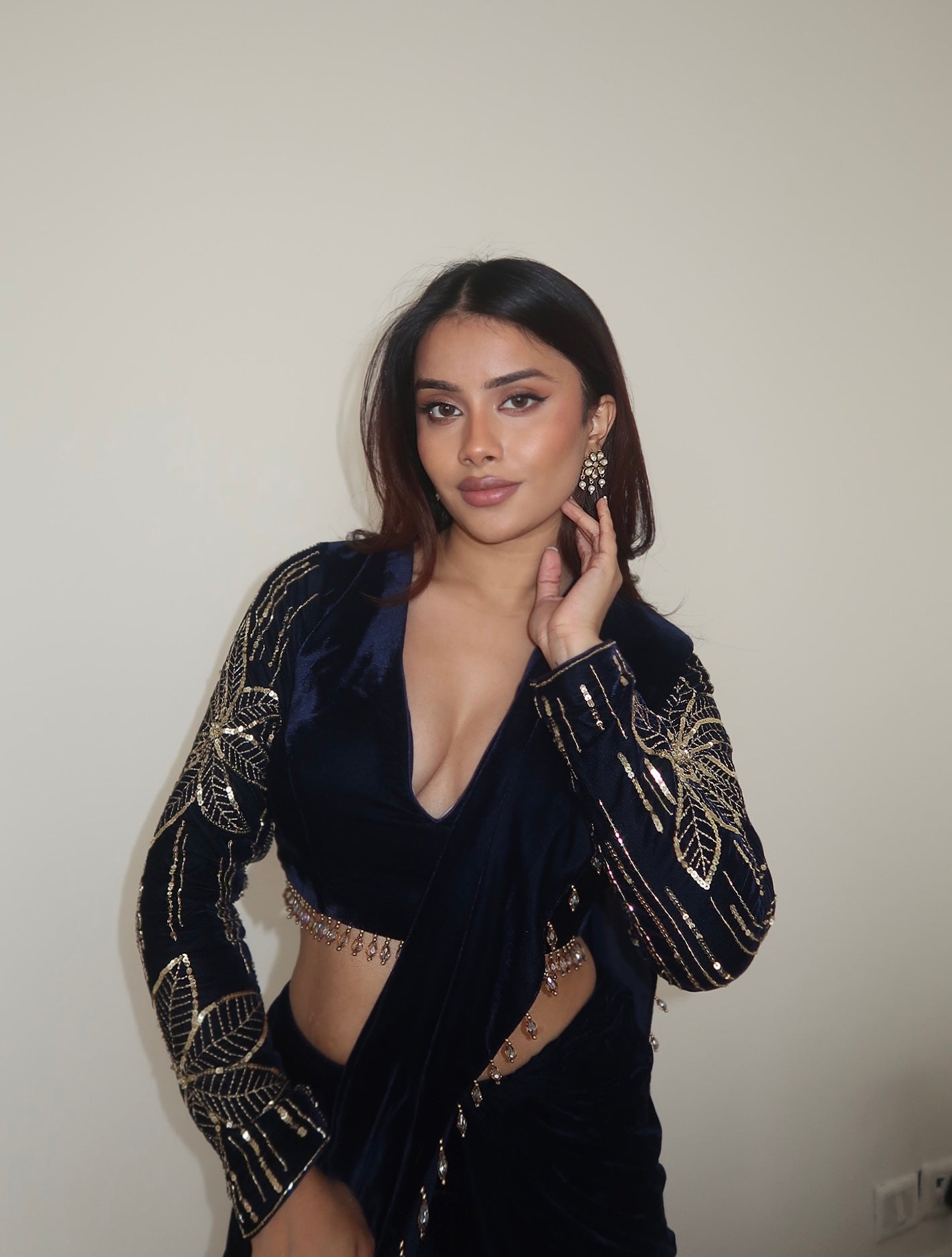 DIVITA IN LAYLA VELVET SAREE