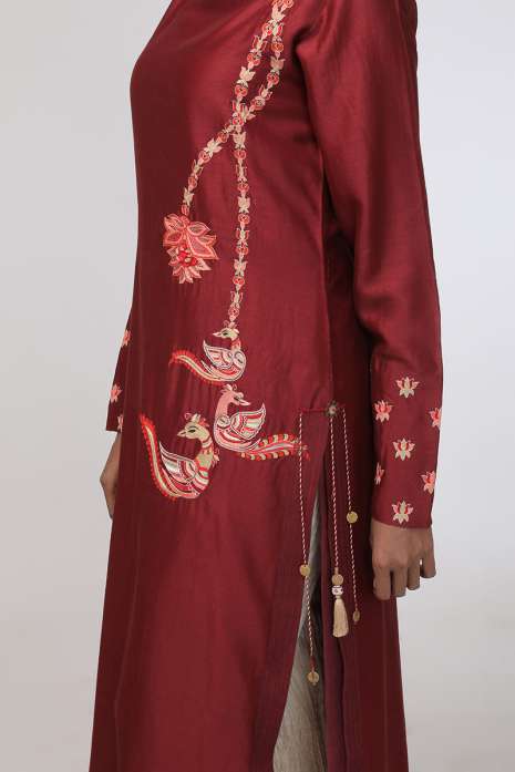 Hand Embroidery Kurti Marron