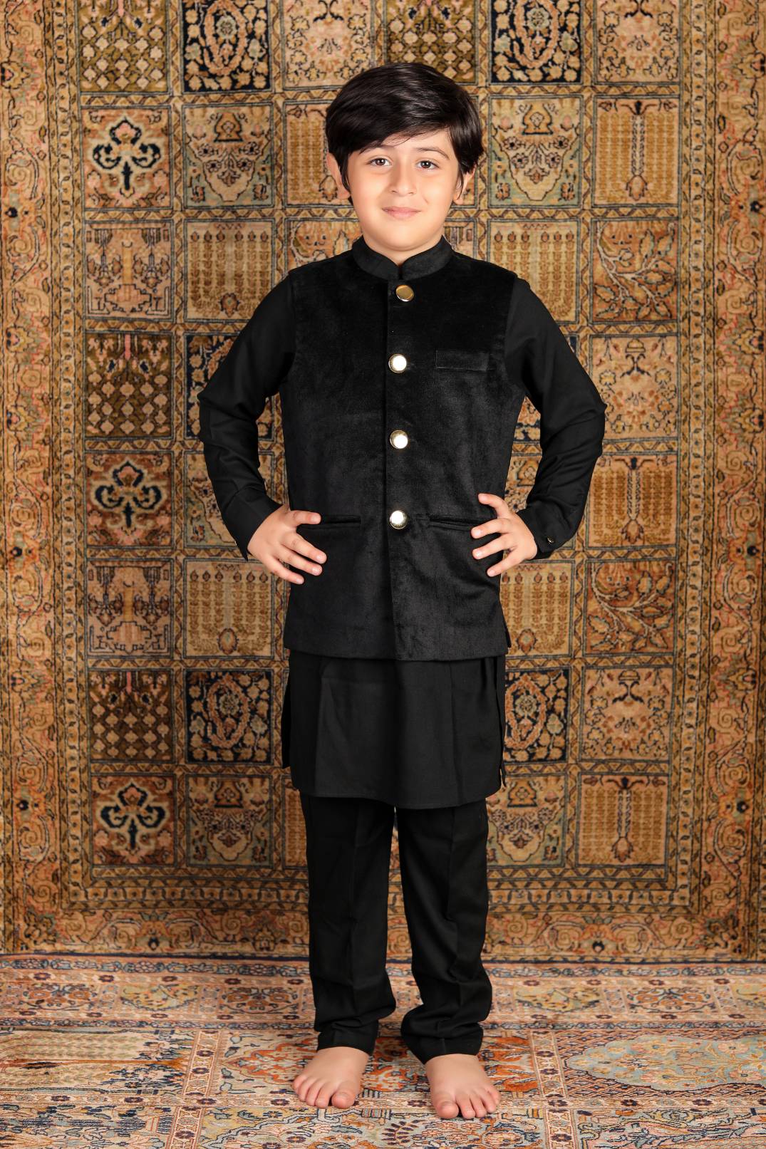 VEER (WITH JACKET) - The Pony & Peony Co.