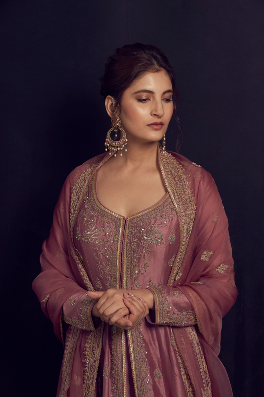 Shivani Raghuvanshi in Inaya Anarkali Set