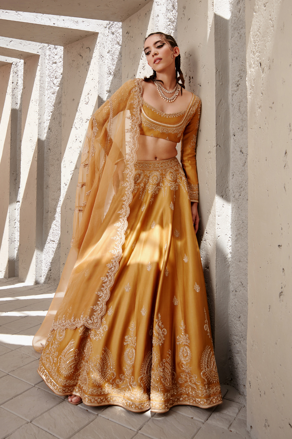 Sakshi Sindwani in Nazmi Lehenga
