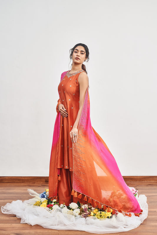 Burnt Orange Kalidaar With Burnt Orange X Hot Pink Shaded Dupatta