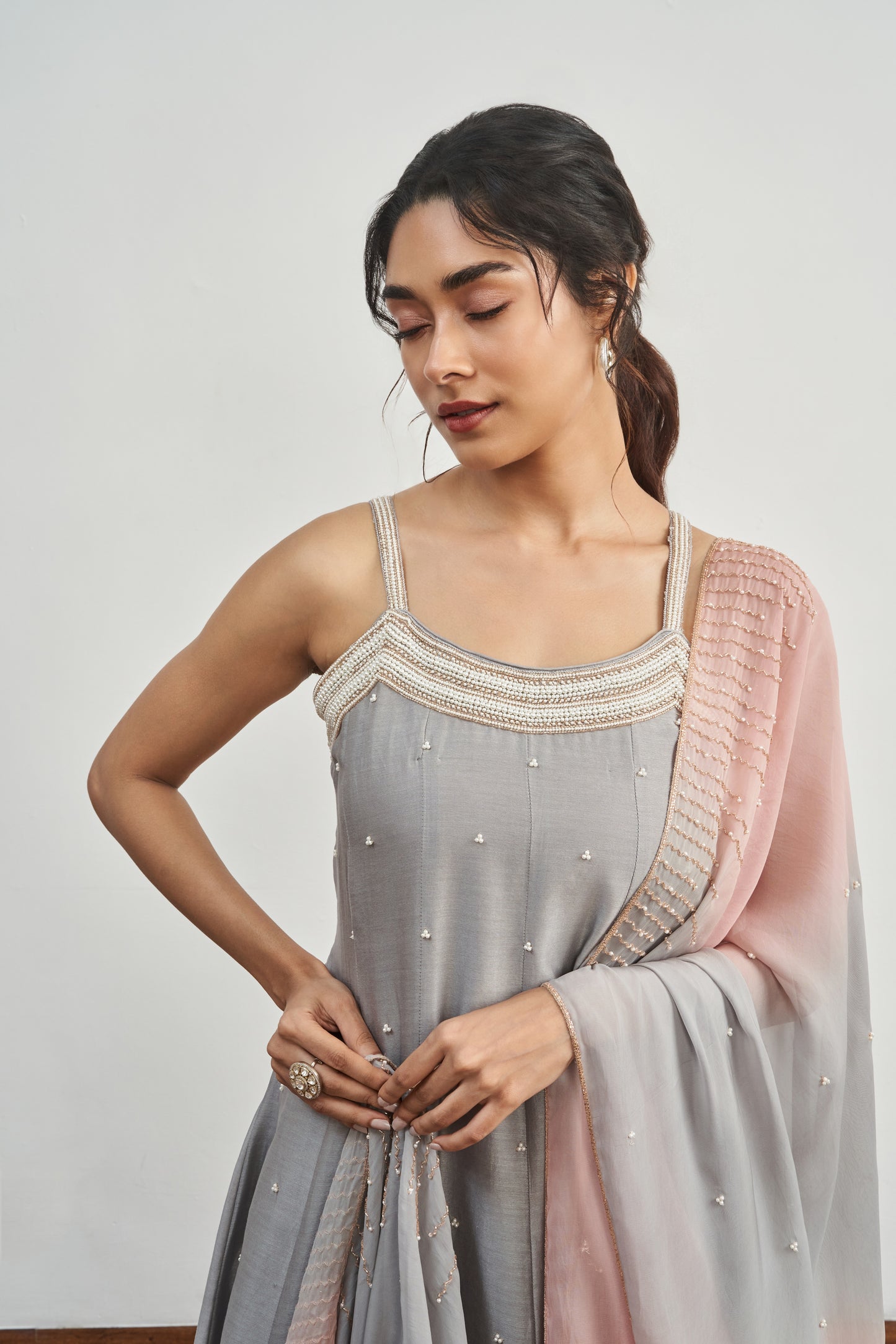 Grey Kalidaar With Grey X Pink Shaded Dupatta