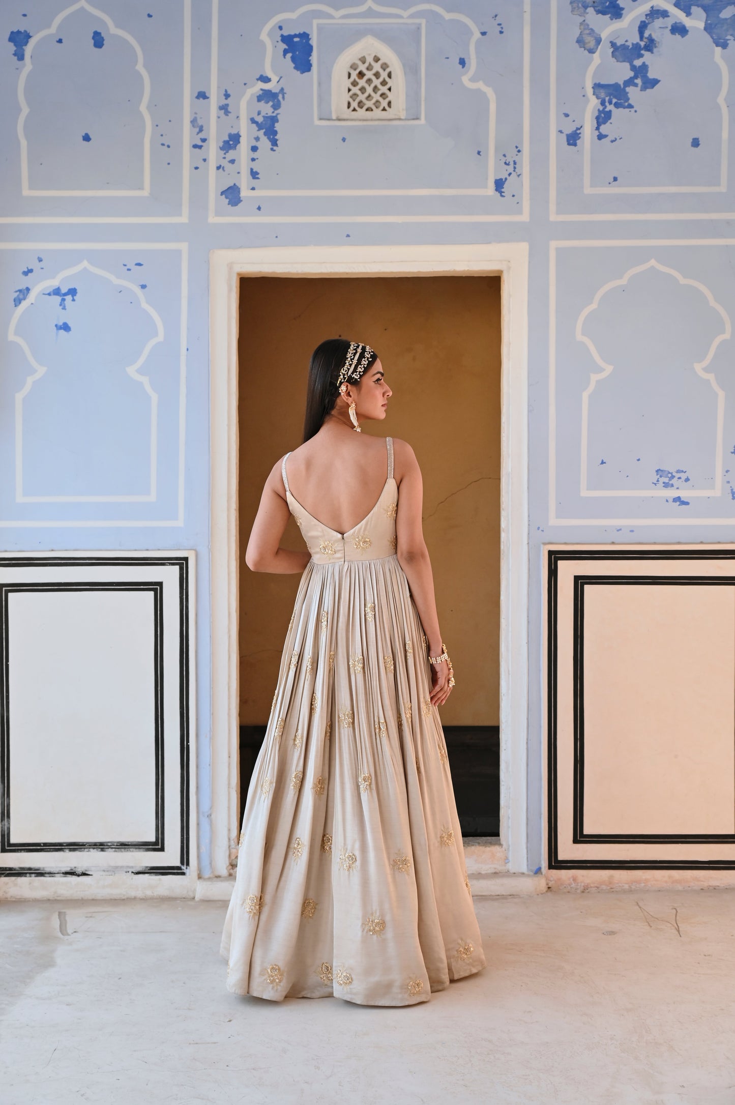 GREY BROAD STEP 3 BUTTI EMBROIDERED ANARKALI WITH DUPATTA- EC-AK-RAHI25-08-Beige