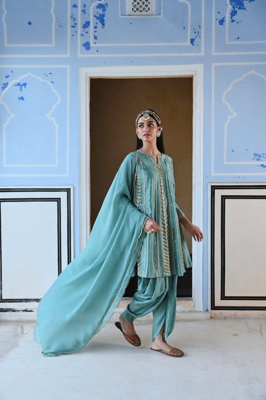 TURQUOISE BLUE 3/4 TH SLEEVE EMBROIDERED SHORT KURTA WITH DHOTI AND DUPATTA