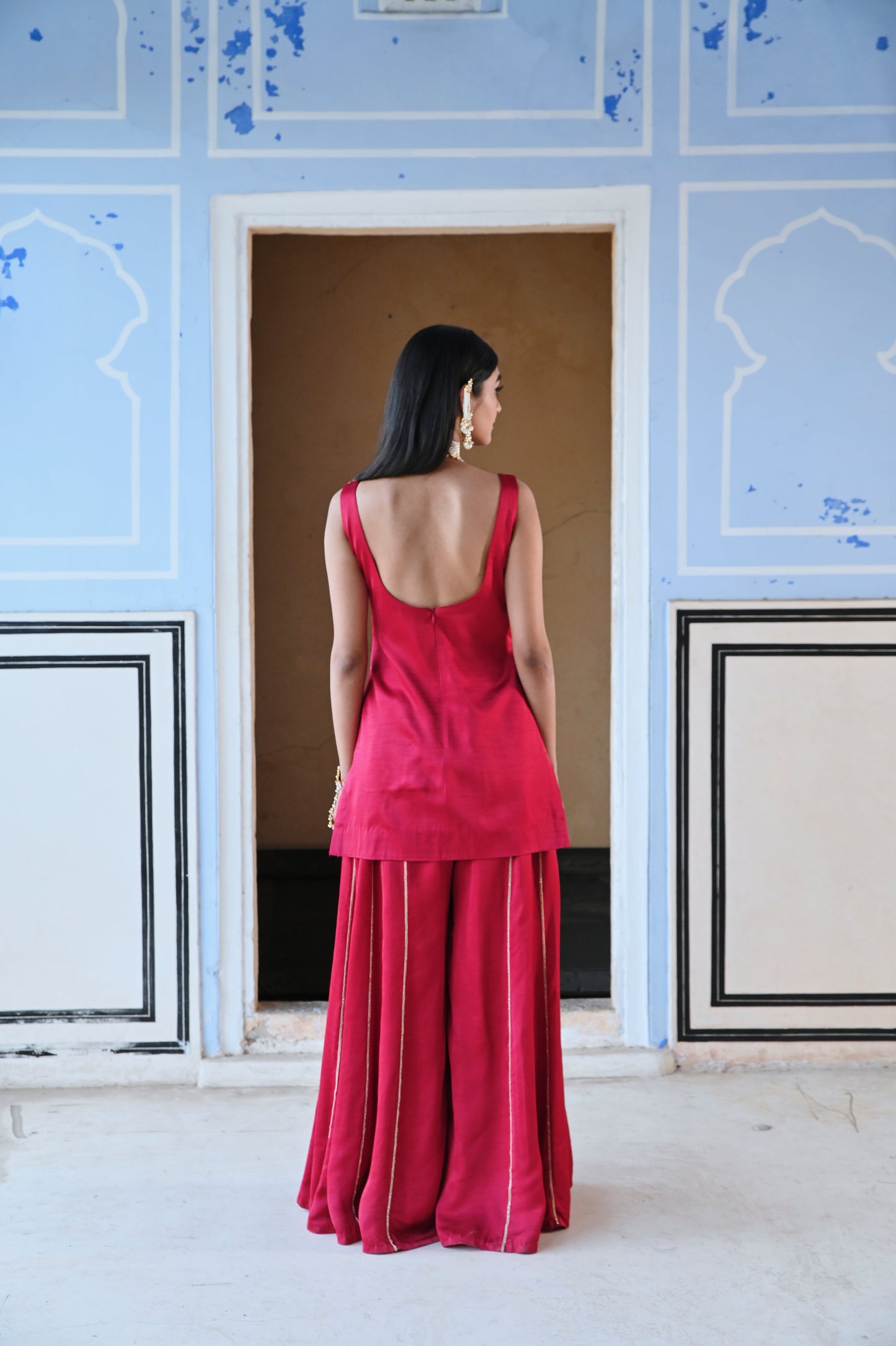 RED SQUARE NEKLINE BIG FLOWER JAAL EMBROIDERED SHORT KURTA WITH PALAZZO AND DUPATTA- EC-SH-RAHI25-12-Red