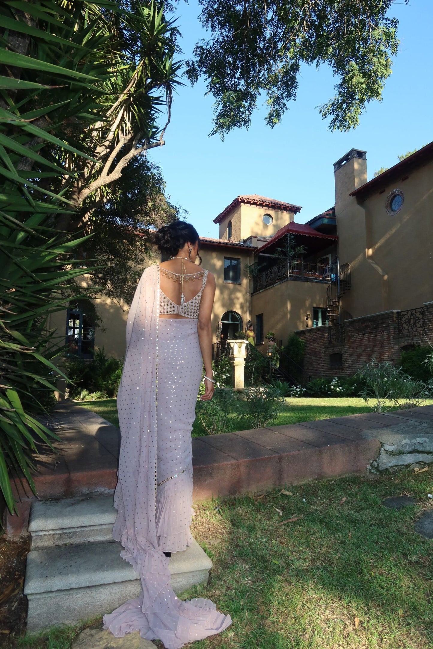 NICOLE MEHTA In Jugmug Ash Pink Frill Saree Set