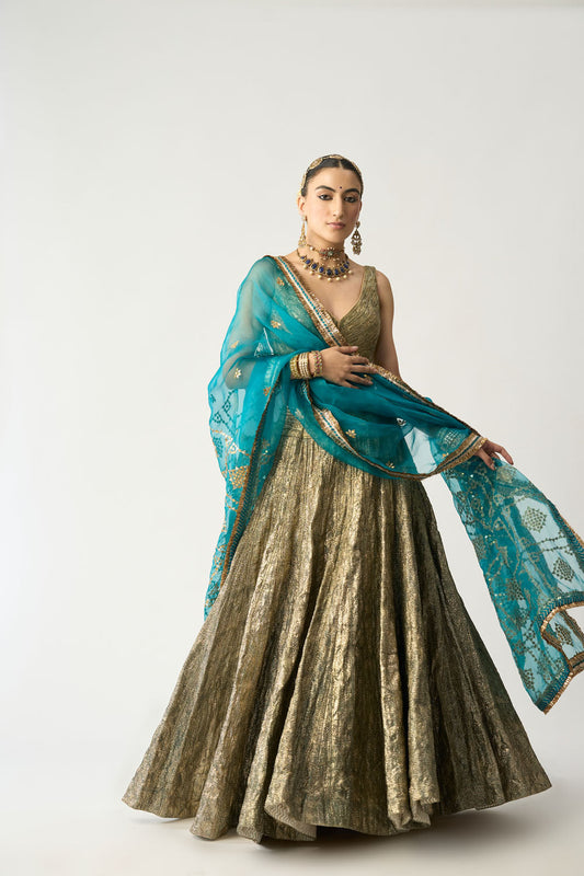 Ferhia Dupatta Ferozi Lehenga Set