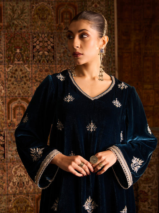 Avreen Teal Velvet Suit Set