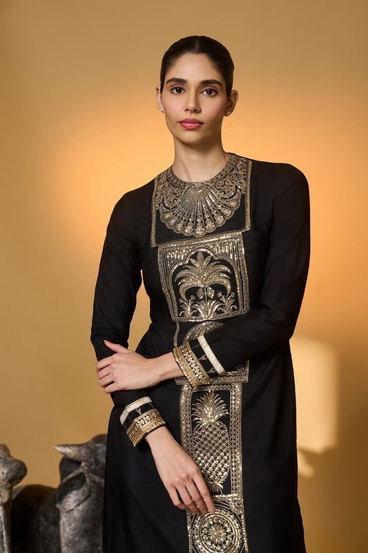 Black Khidki Kurta Set