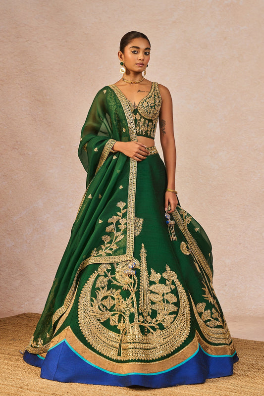The 'Mehendi Rachke' Lehenga
