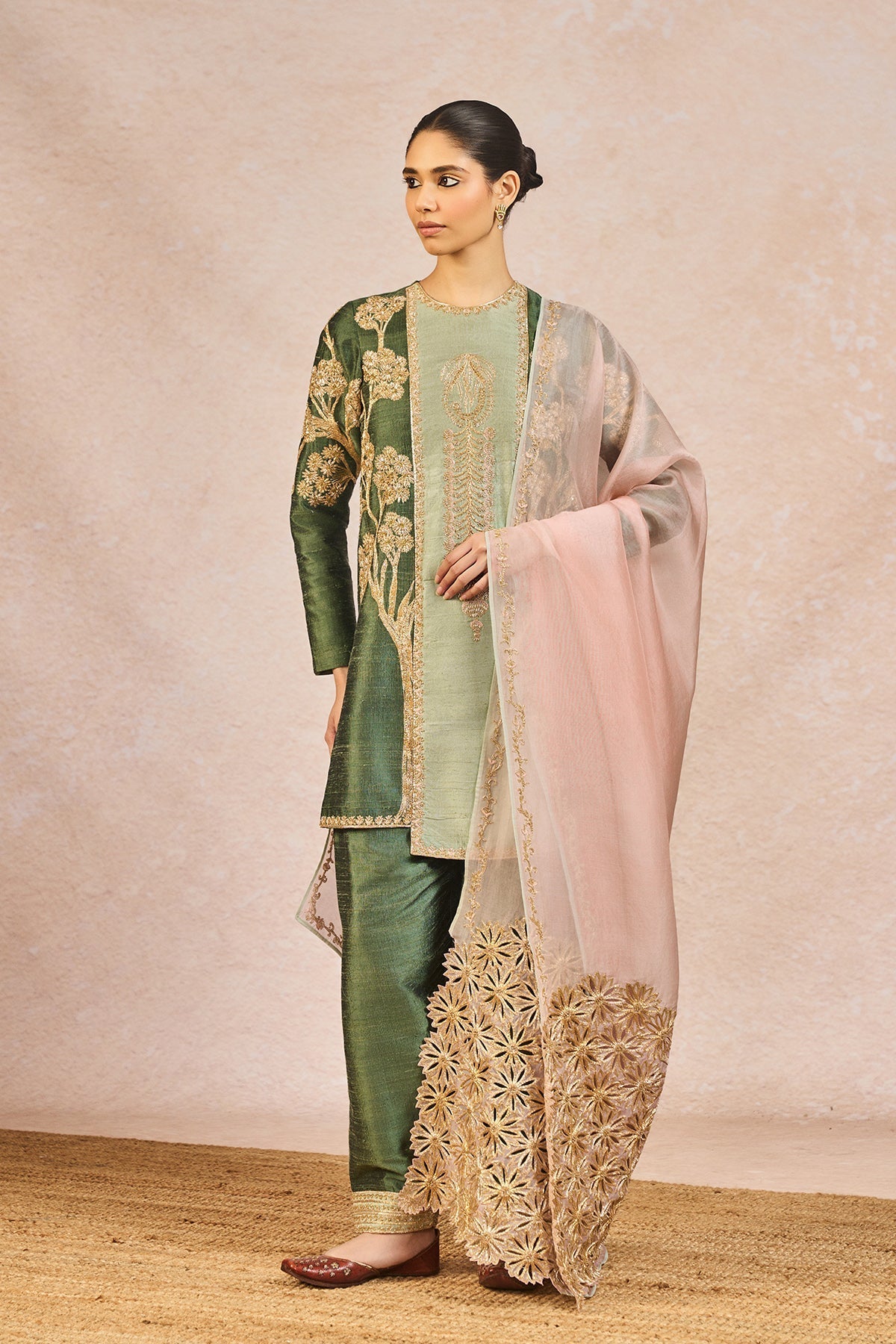 'Jaise Koi Sapna' Set