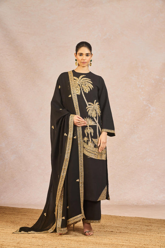 The Chand Kinara Kurta Set