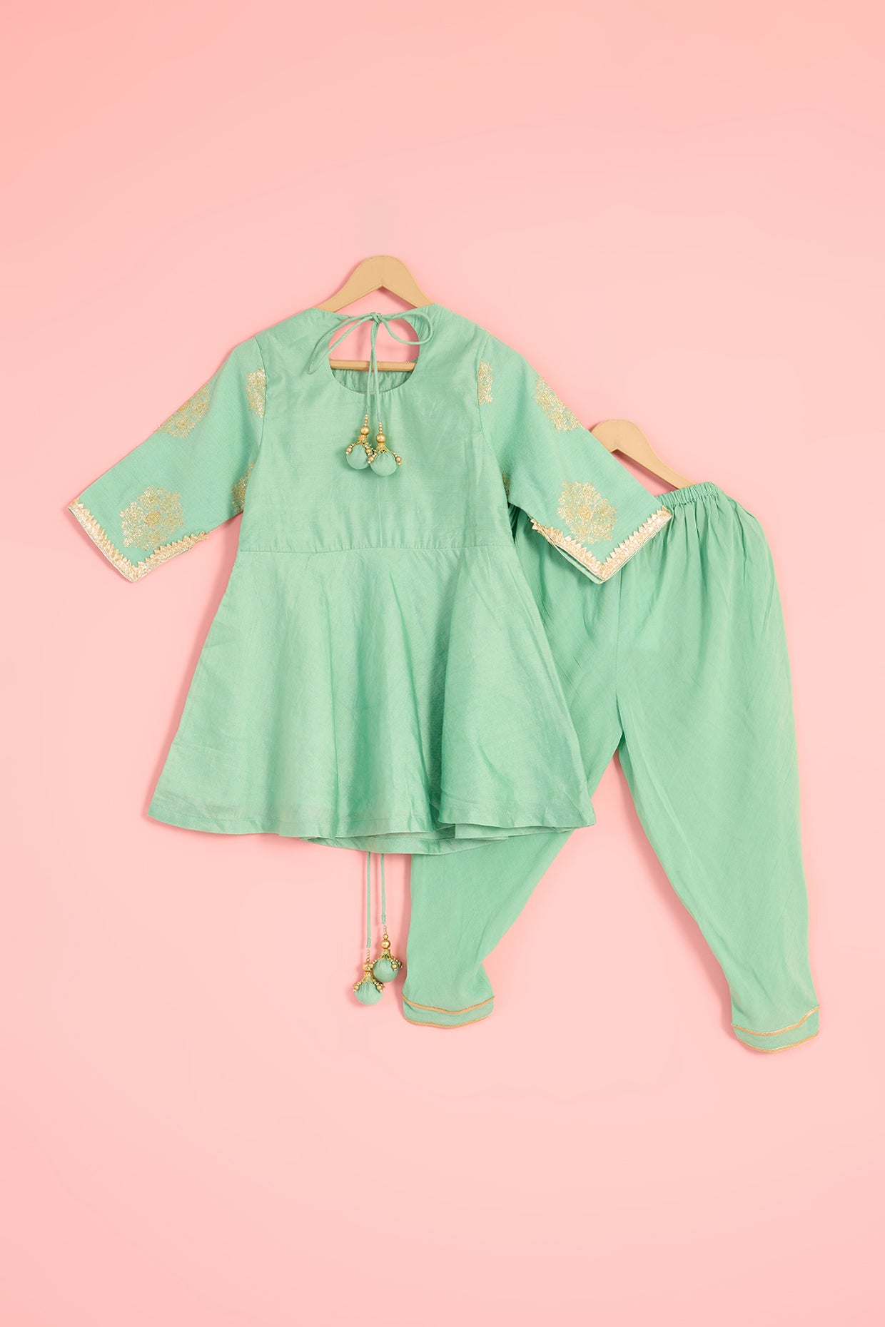 Green Zari Chanderi Embellished Kurta Set For Girls by Pankhuri by Priyanka - Kids at Pernia's Pop Up Shop