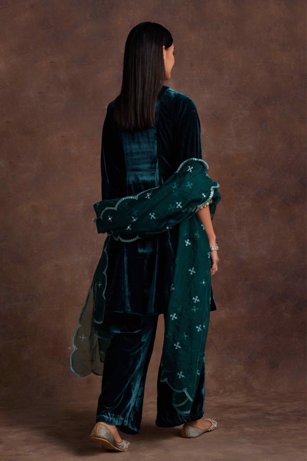 Green Velvet Suit With Pants and Dupatta Set