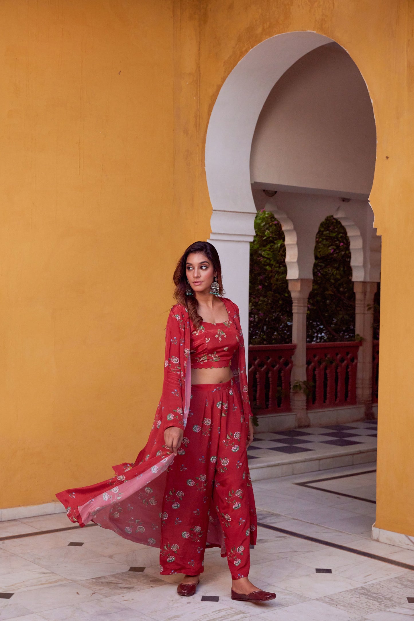 LAAL GULZAR