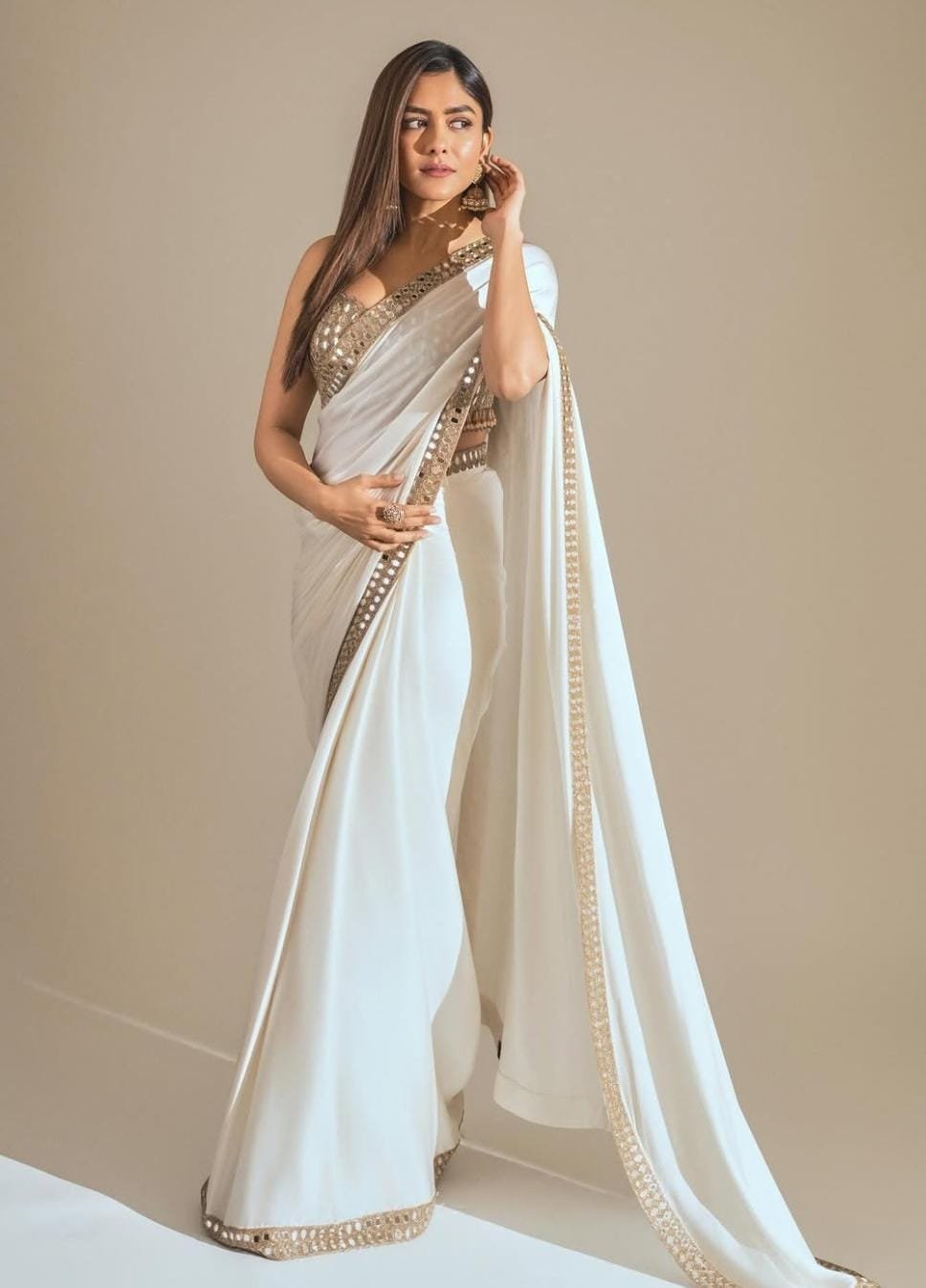 MRUNAL THAKUR IN Off White Mirror Satin Saree Set