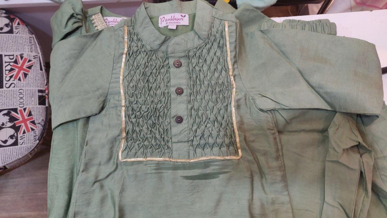 Sage green kurta set - set of 2