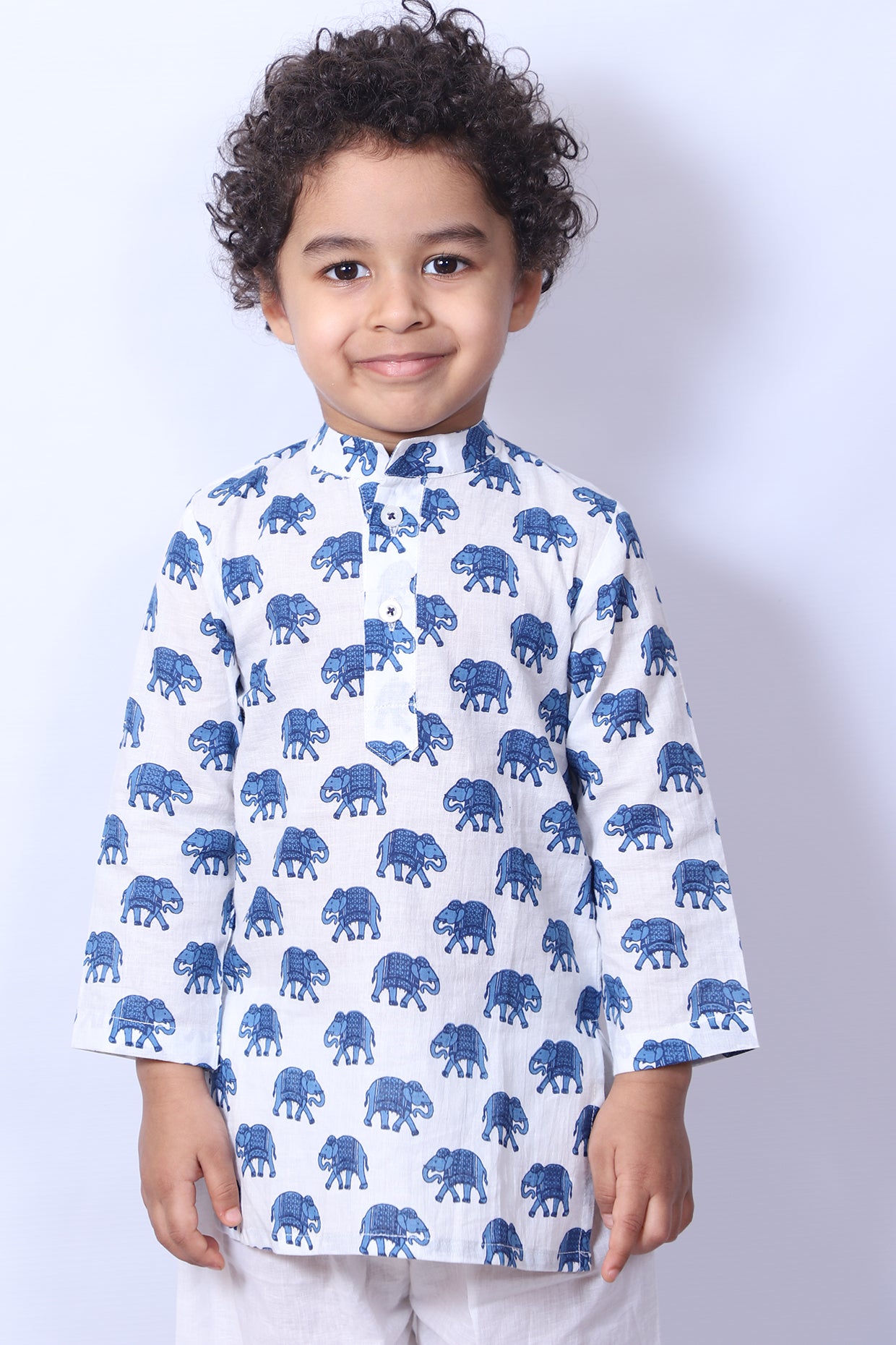 Blue & White Elephant Printed Kurta Set For Boys by Pankhuri by Priyanka - Kids at Pernia's Pop Up Shop