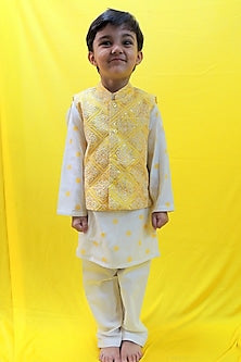 Yellow Pure Chanderi Hand Block Printed Nehru Jacket Set For Boys by Pankhuri by Priyanka - Kids at Pernia's Pop Up Shop