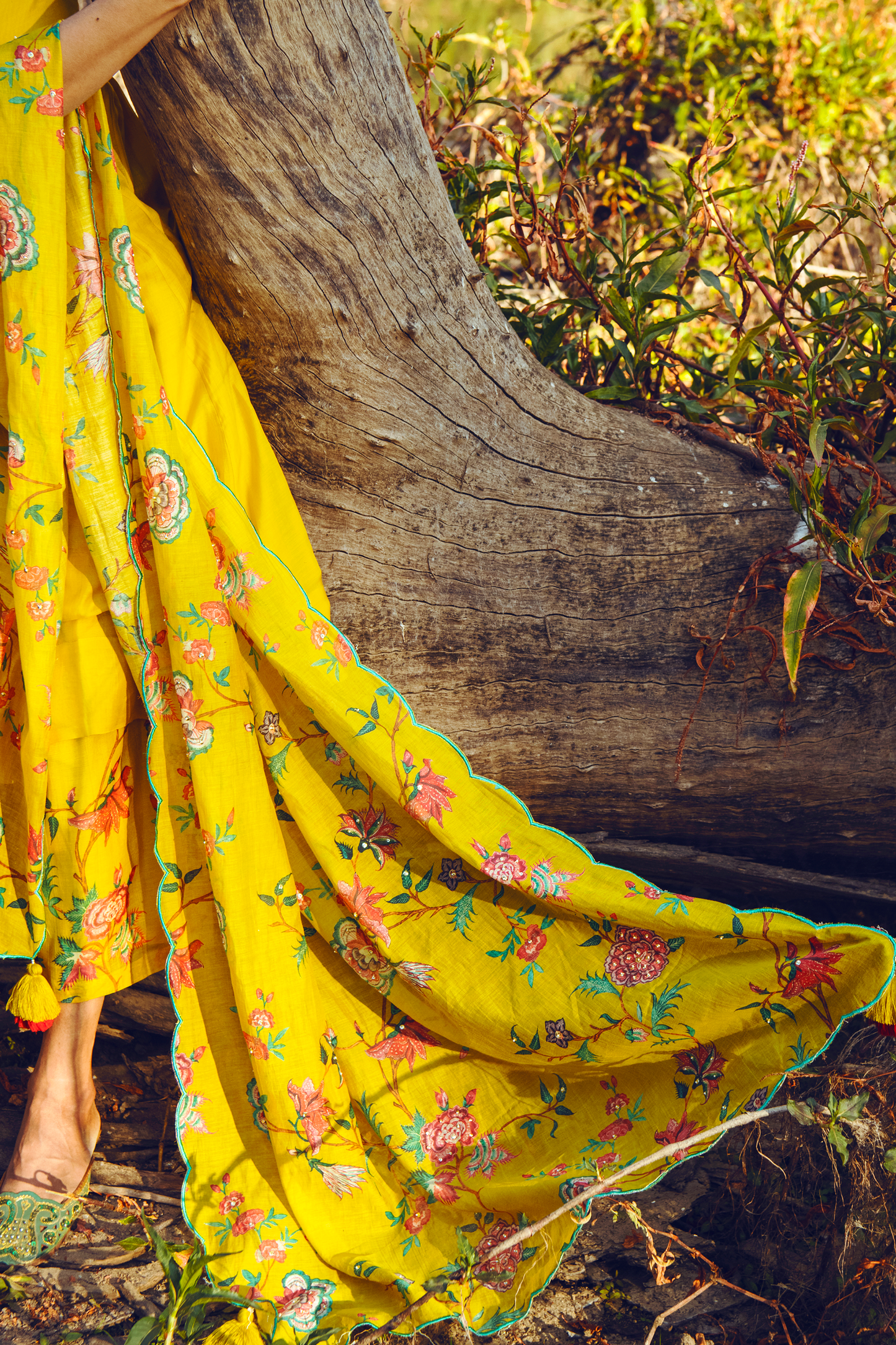 LIVA ANARKALI SET – YELLOW