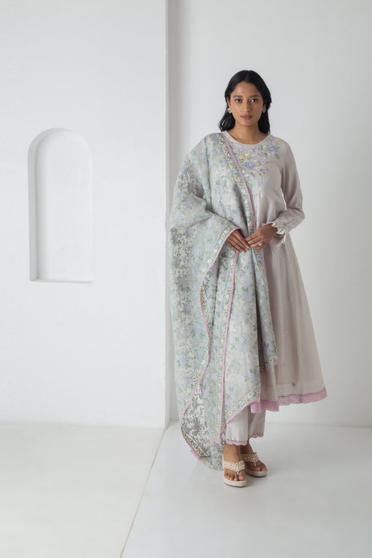 Yeva Kurta Chalk Grey