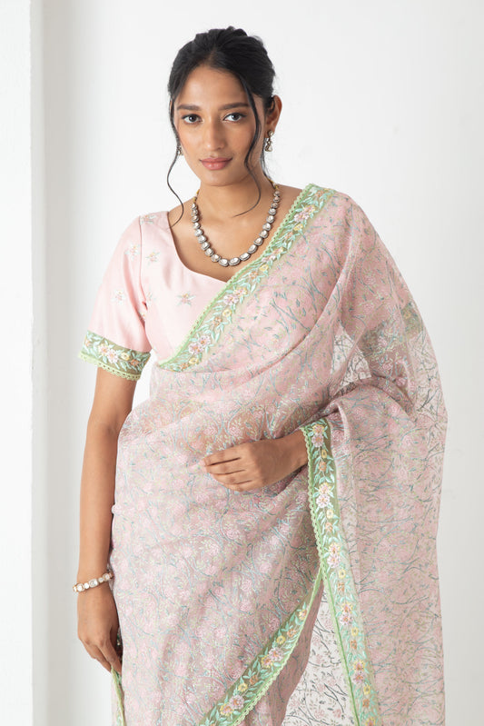 Izel Saree Carnation Pink