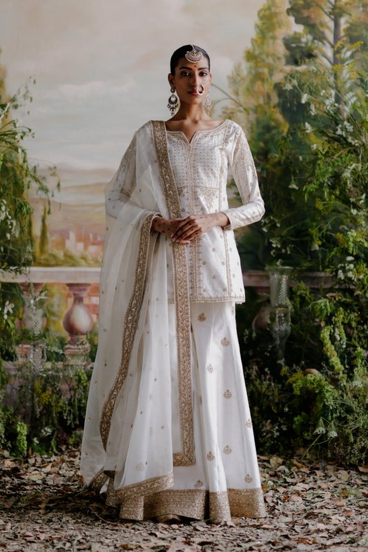 Farida Sharara Set