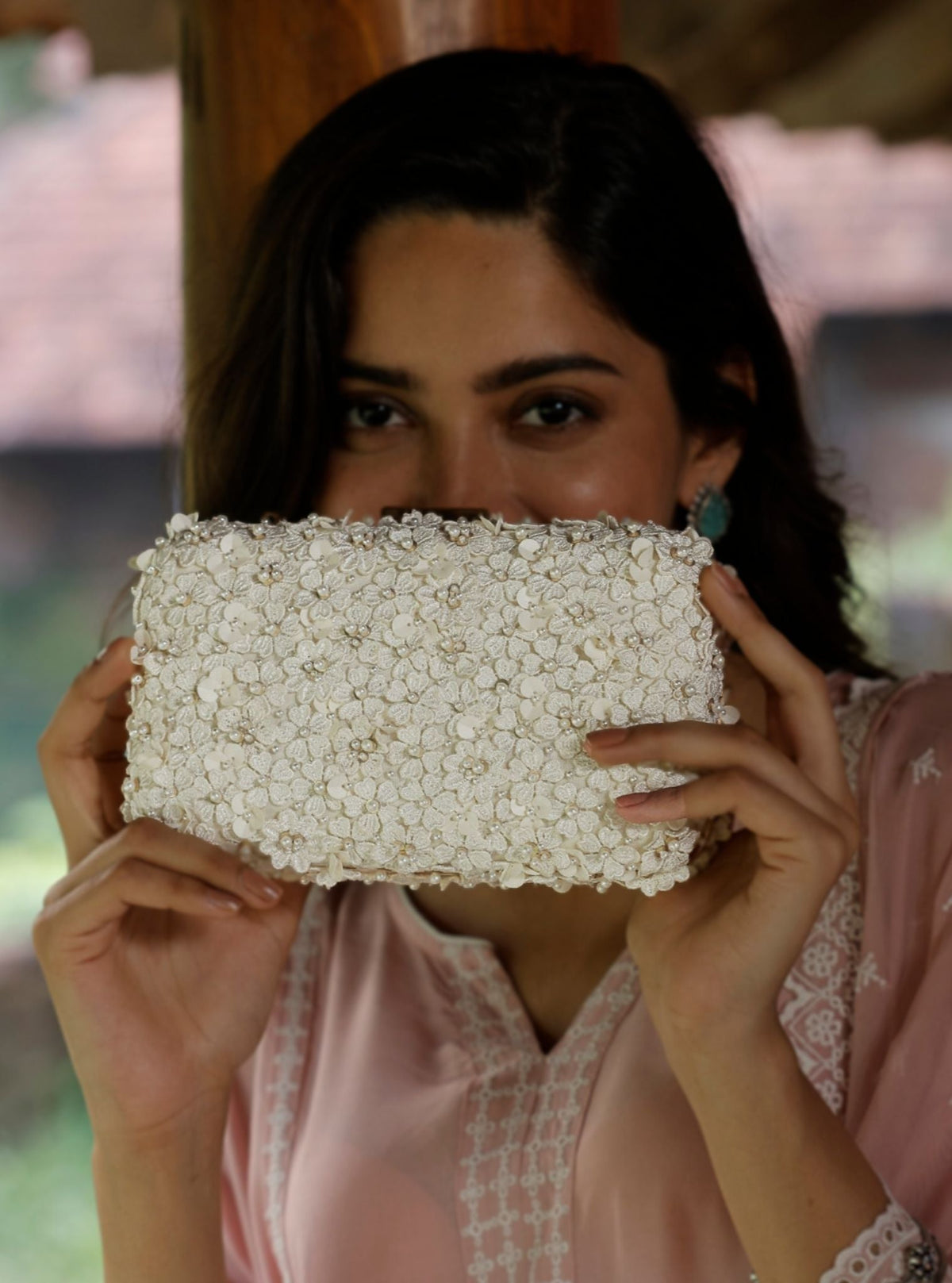 Mulmul Dua Off White Clutch Bag
