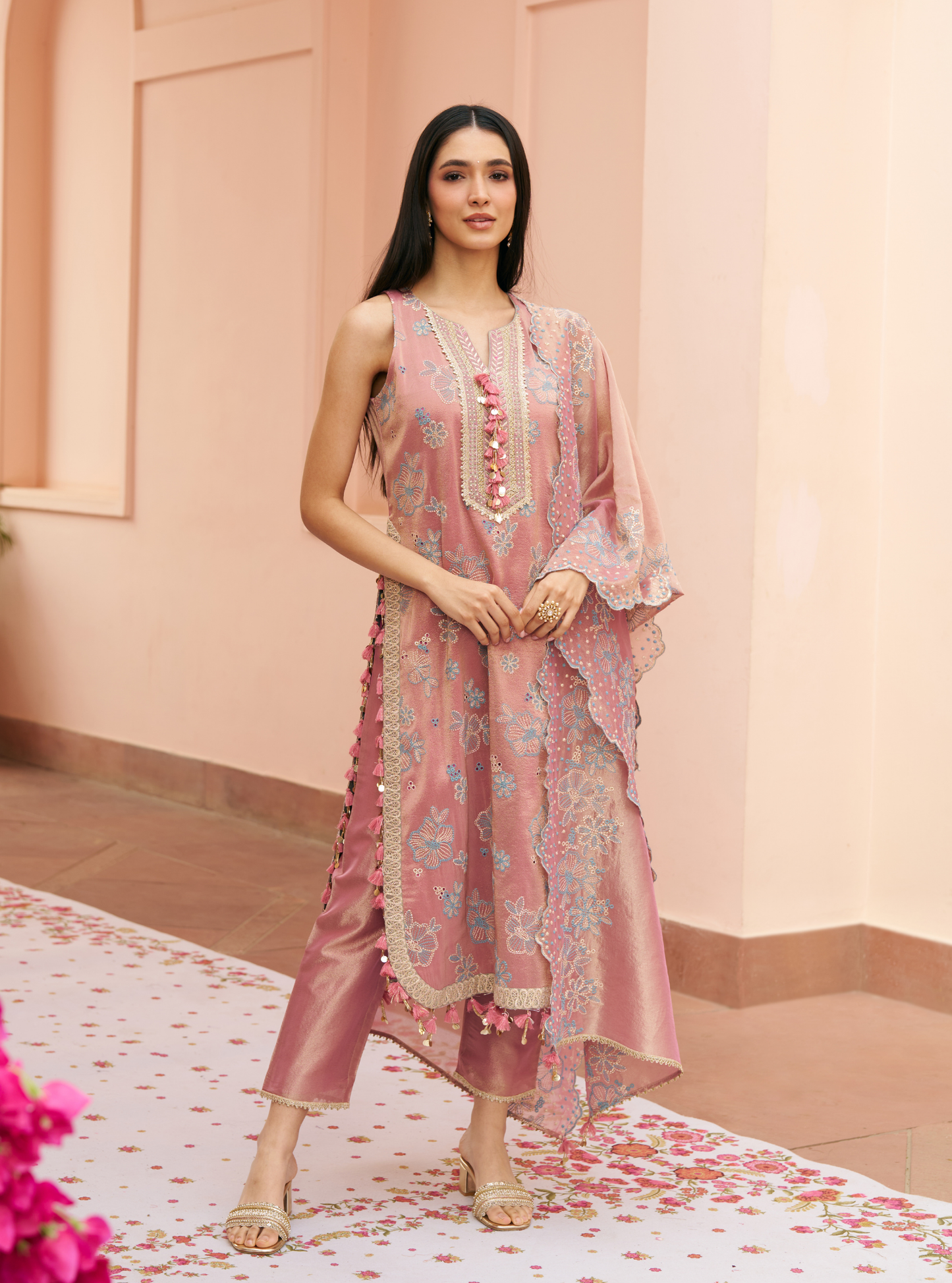 Gulkar Tissue Light Pink Kurta Set