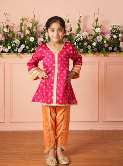 Tazmin Bemberg Satin Fuschia Kurta Set