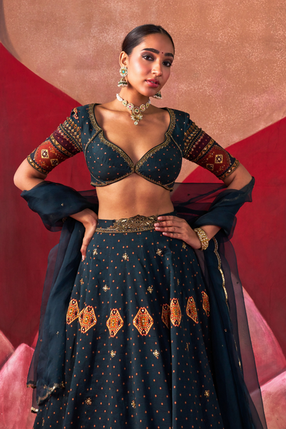Aditi Rao Hydari in Menka Lehenga