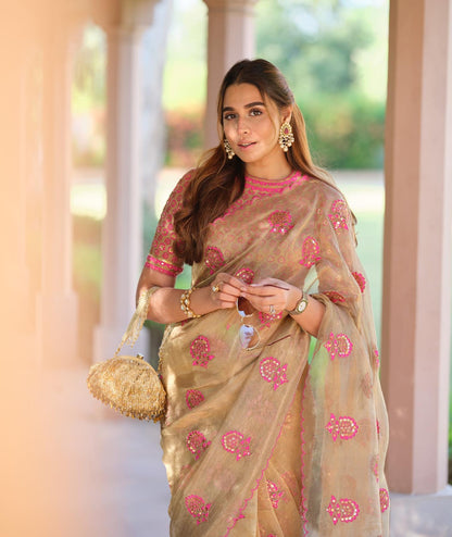 SUMMIYYA In Chand Golden Shimmer Organza Saree Set