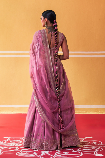 Kusum Lehenga