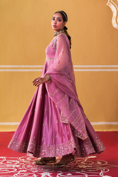 Aaisa Anarkali
