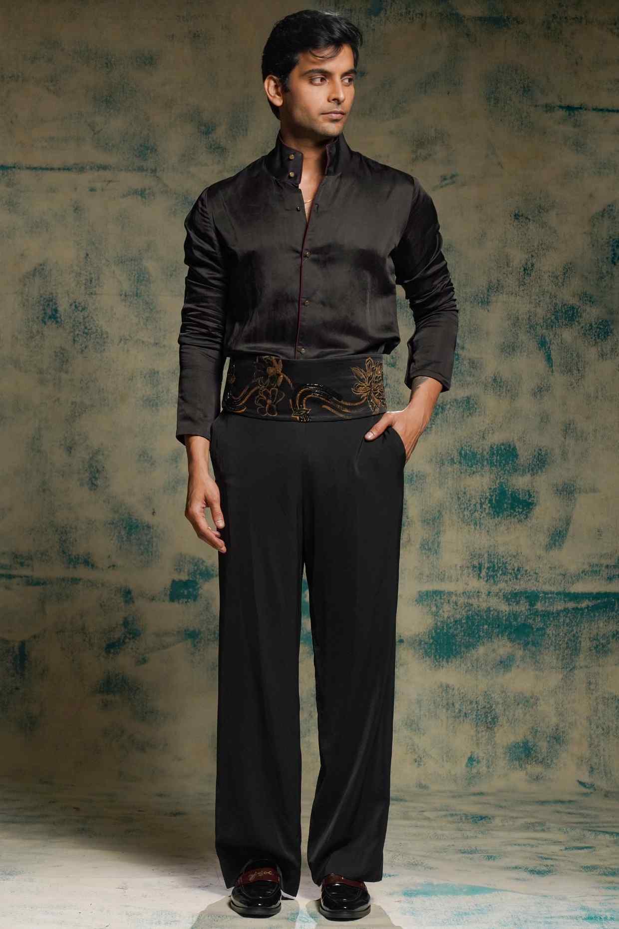 CLASSIC BLACK SHIRT SET