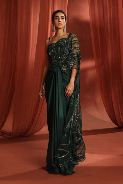 Kompal Matta Kapoor in Green Binding Saree