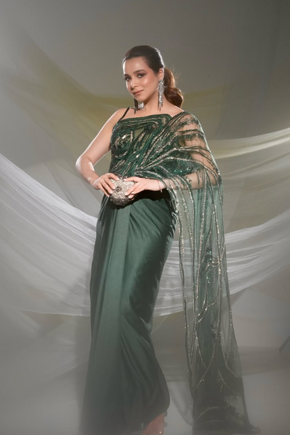 Kompal Matta Kapoor in Green Binding Saree