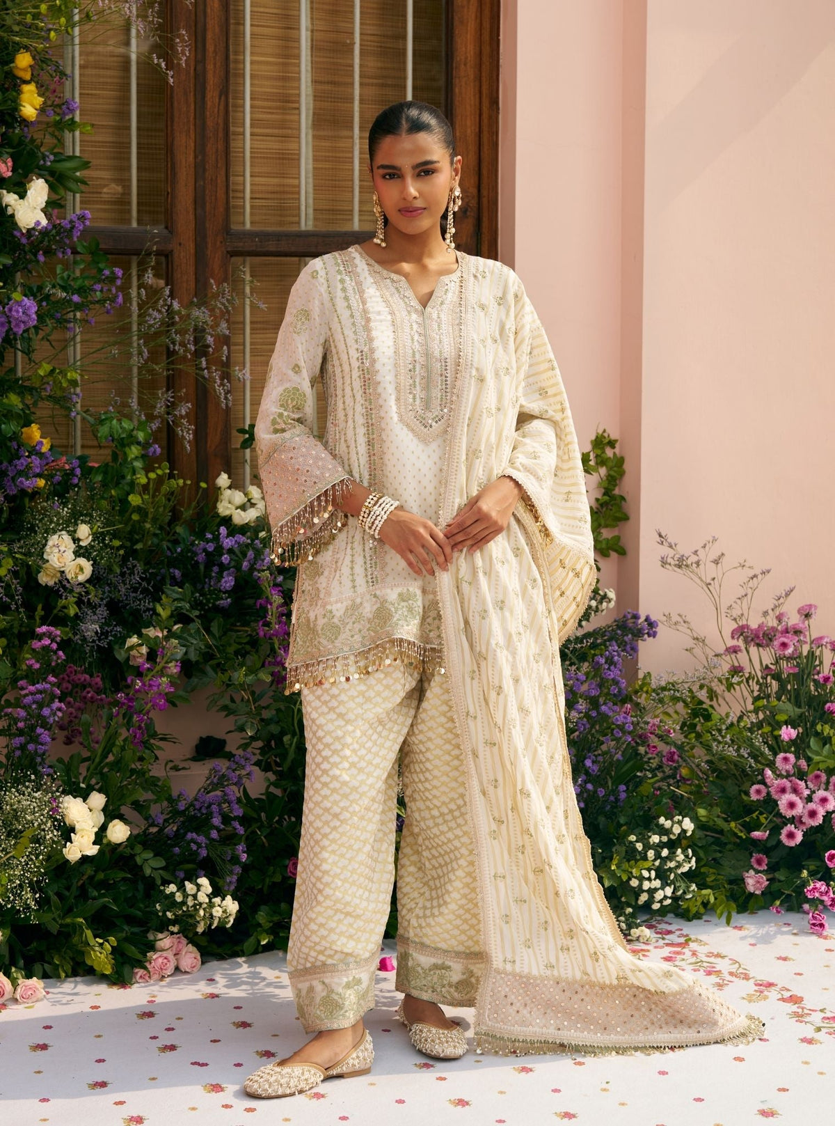 Panchi Banarsi Off White Kurta Set