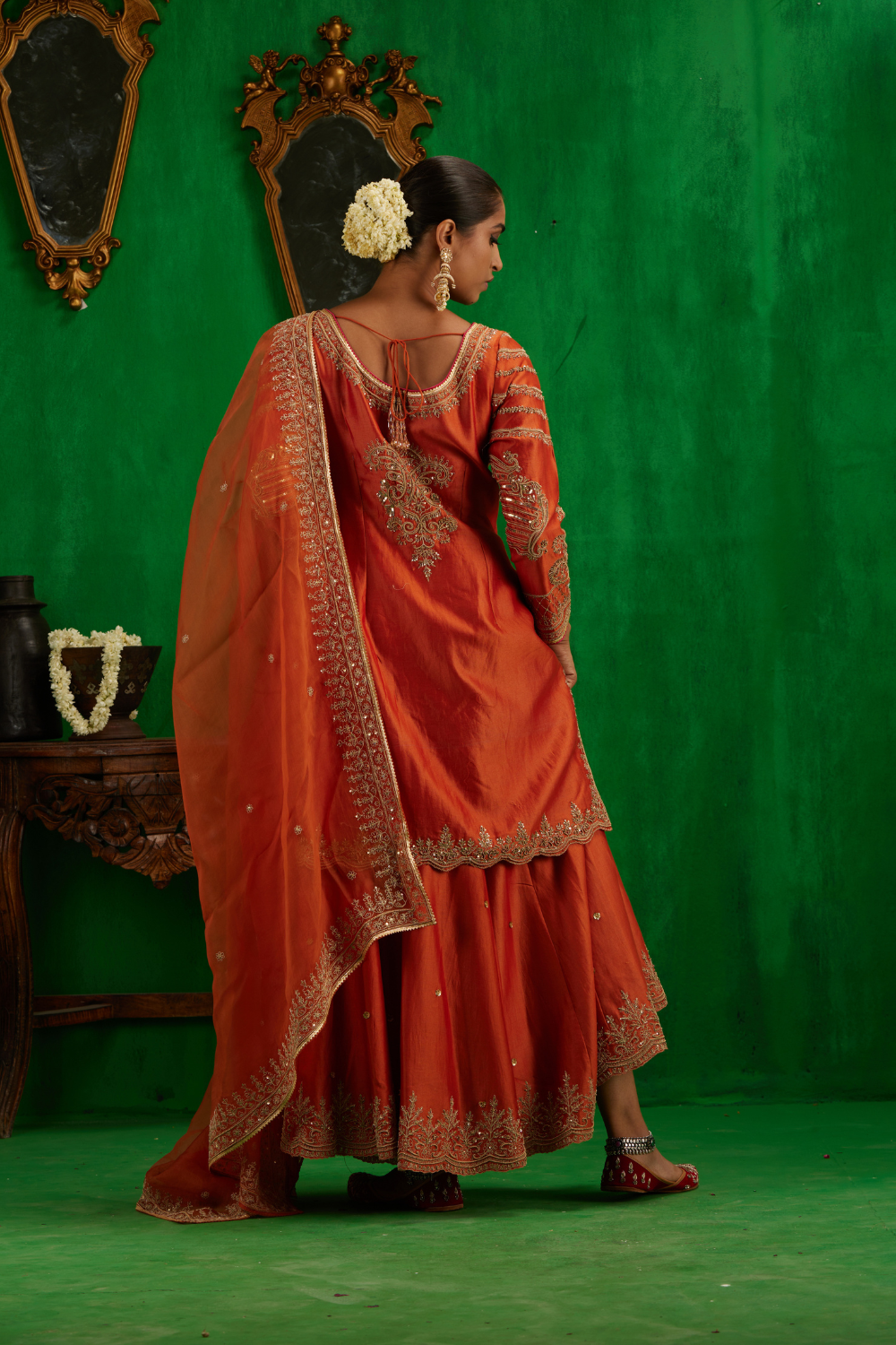 Medha Sharara Set