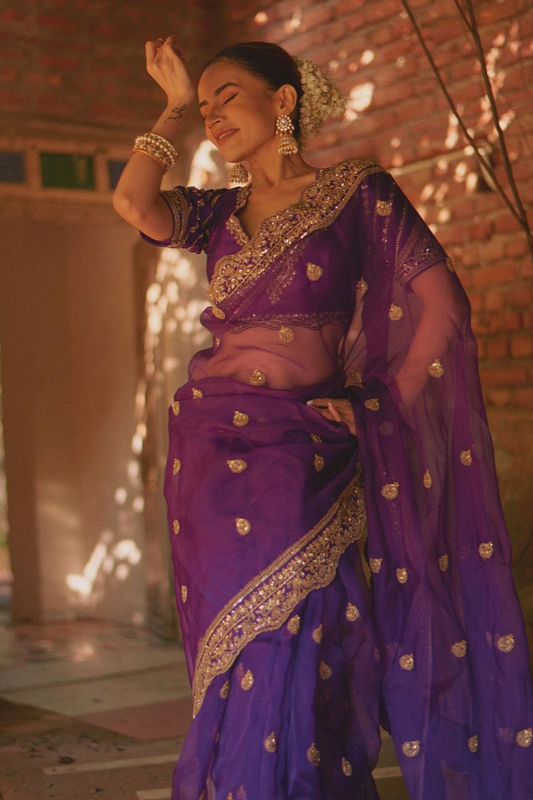 Komal Pandey in Ira Saree