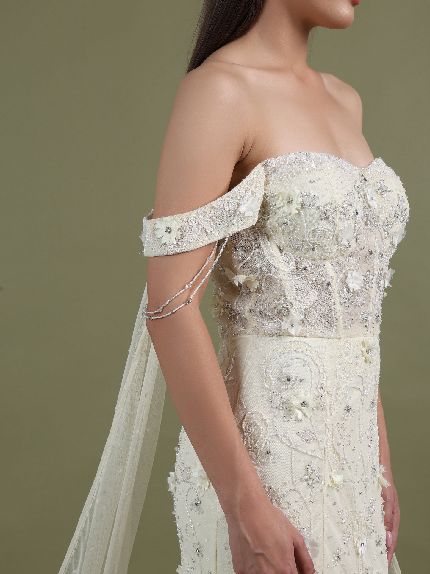 CREME MERMAID GOWN