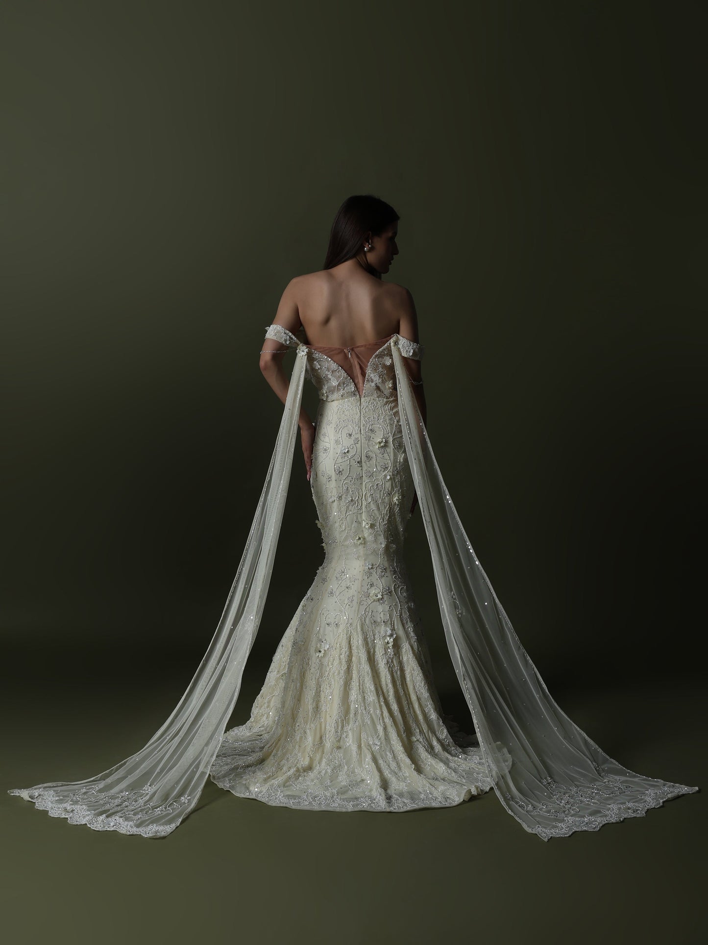 CREME MERMAID GOWN