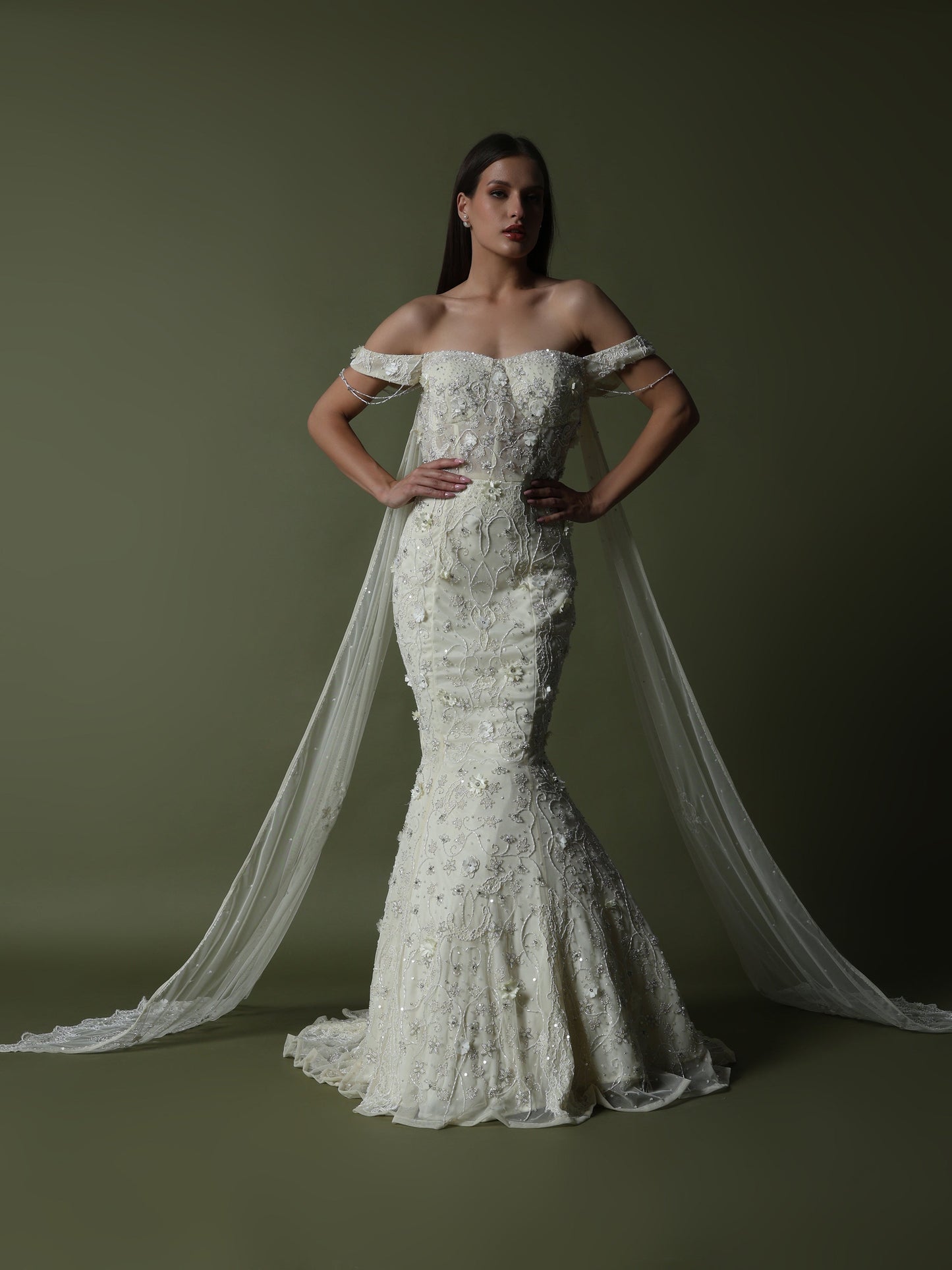 CREME MERMAID GOWN