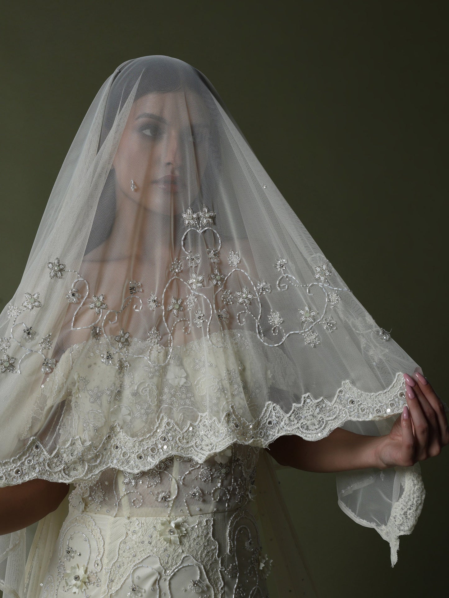 CREME MERMAID GOWN