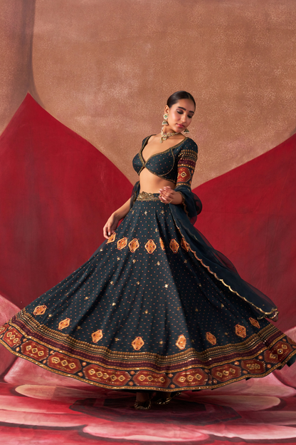Aditi Rao Hydari in Menka Lehenga