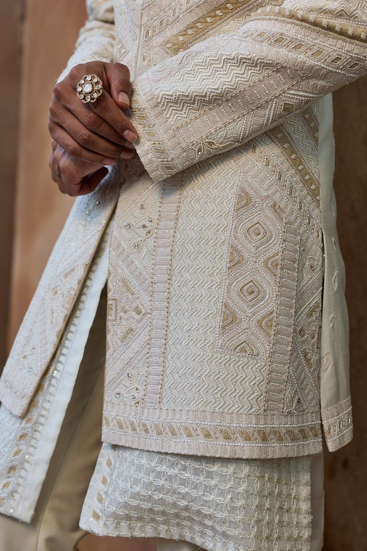 Crème Jaal Embroidered Indo-Western Set